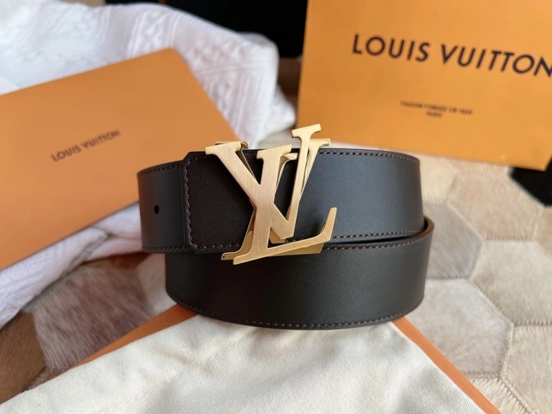Durable Louis Vuitton Belts 300639