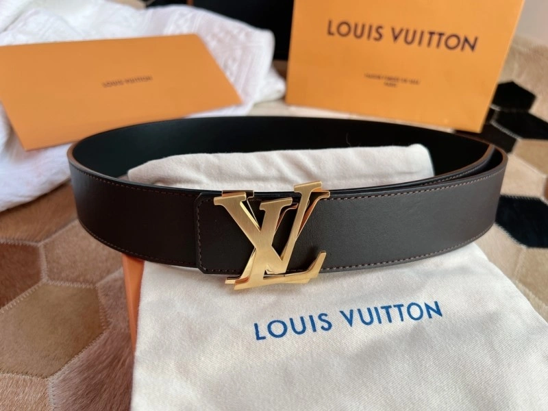 Durable Louis Vuitton Belts 300639