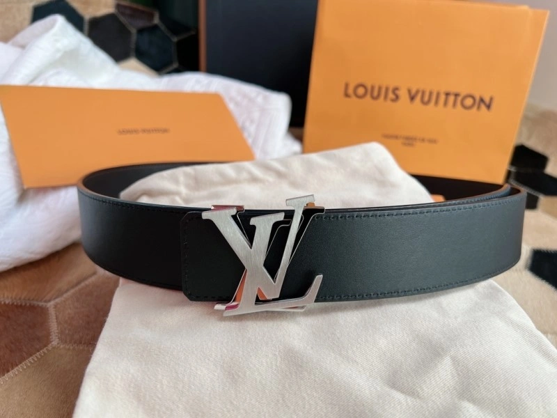 Stretchable Louis Vuitton Belts 300640