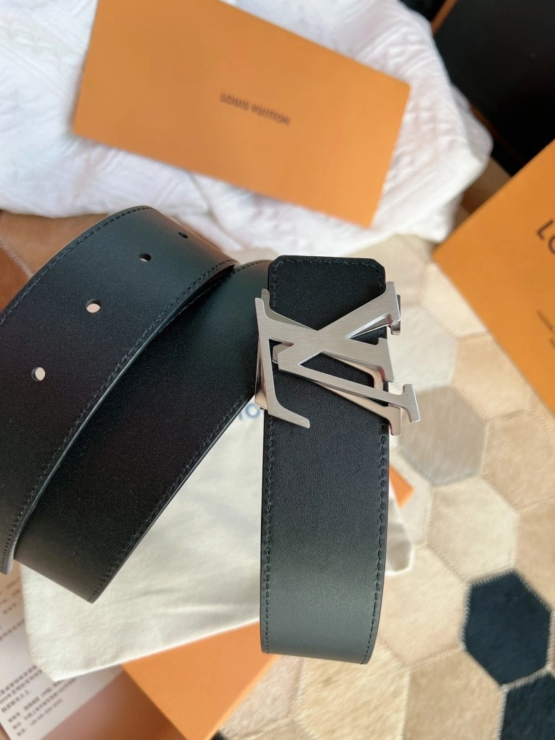 Stretchable Louis Vuitton Belts 300640