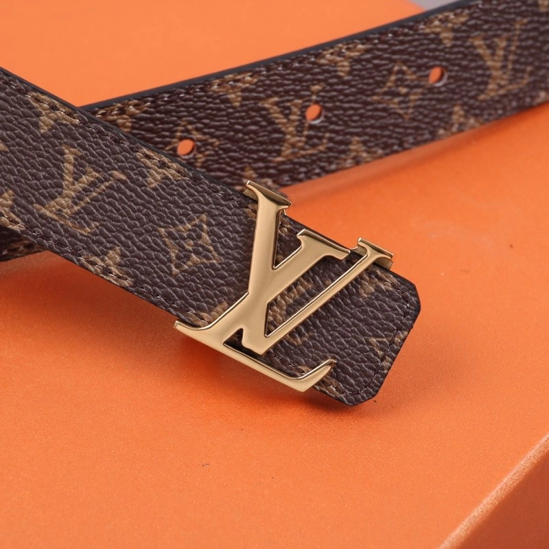 Versatile Louis Vuitton Belts 300653