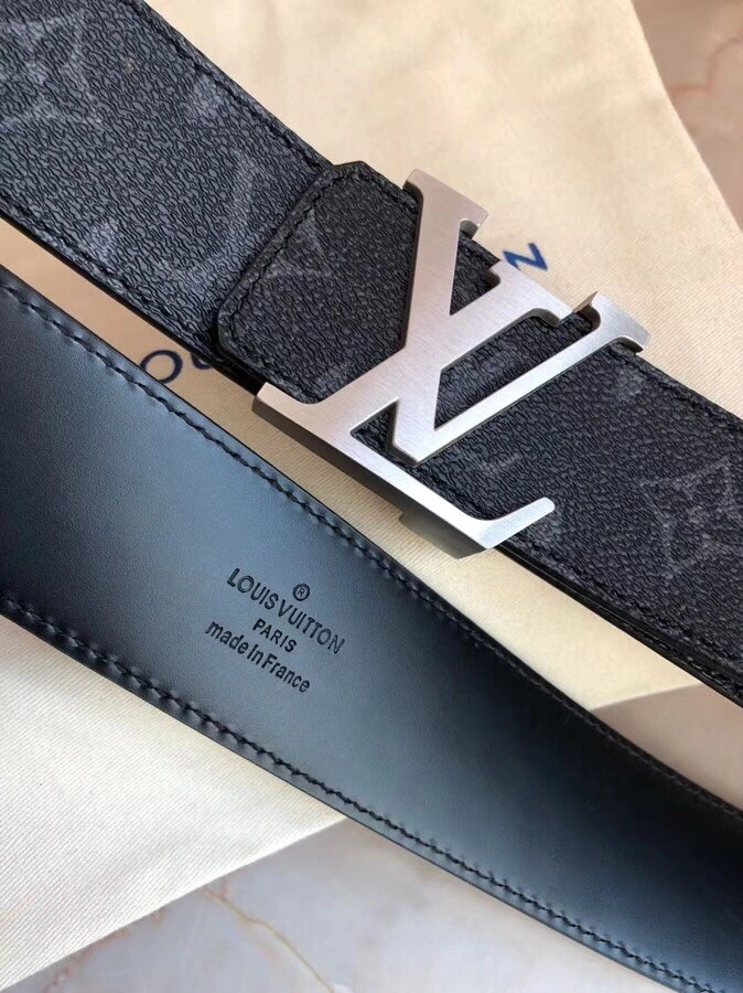 Stylish Louis Vuitton Belts 300642