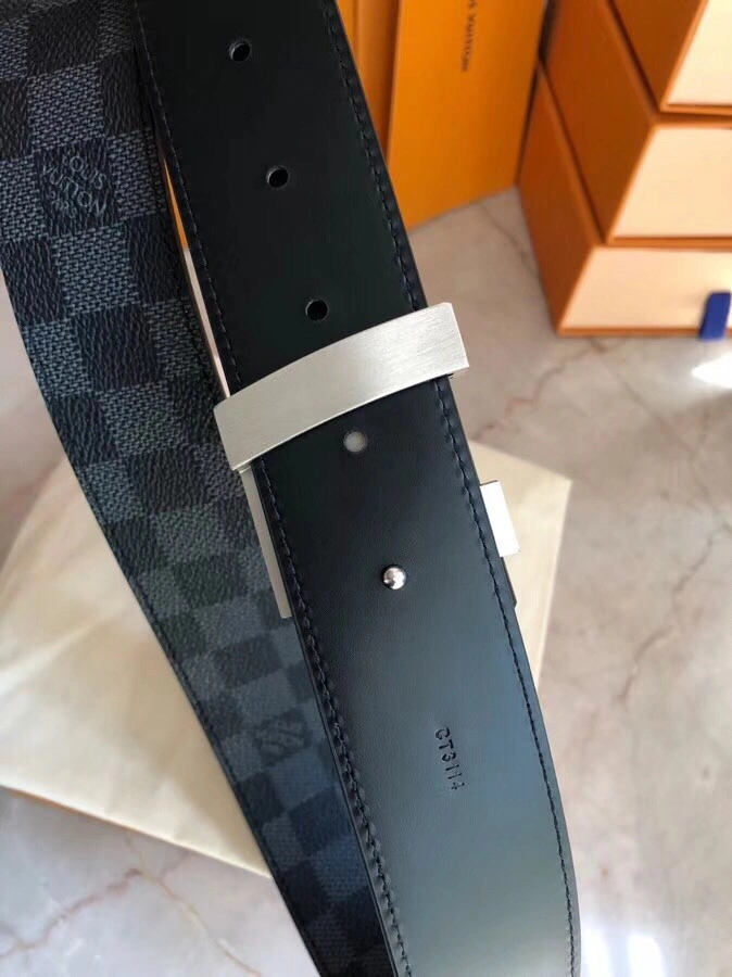 Louis Vuitton Belts Comfortable 300630