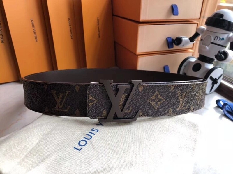 Louis Vuitton Belts FashionForward 300627