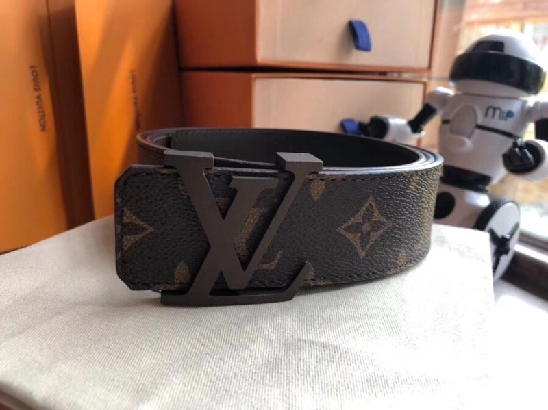 Louis Vuitton Belts FashionForward 300627