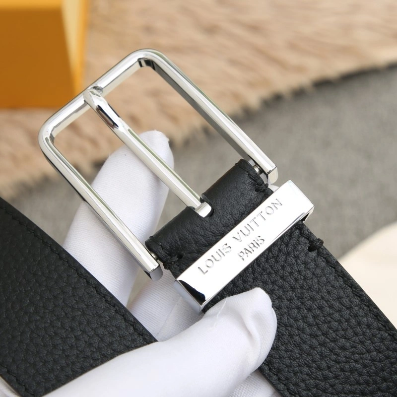 Louis Vuitton Belts TravelReady 300600