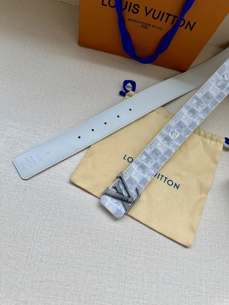 Modern Louis Vuitton Belts 300616