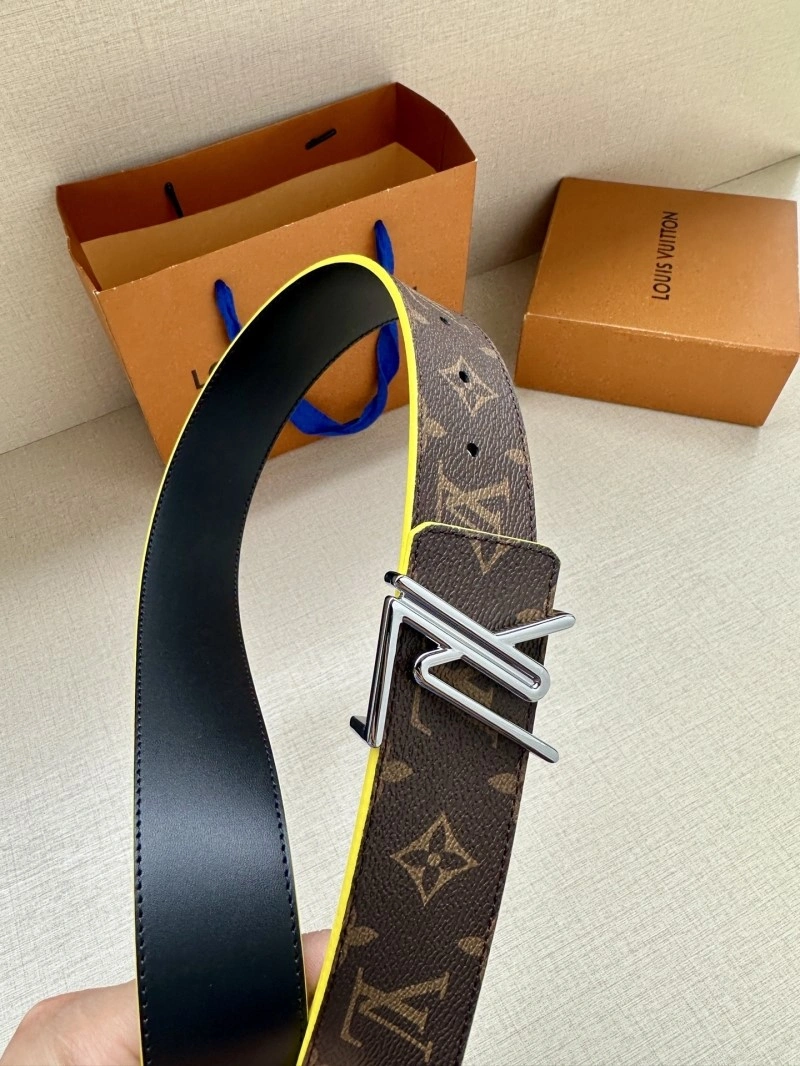 Louis Vuitton Belts EasyMatch 300622