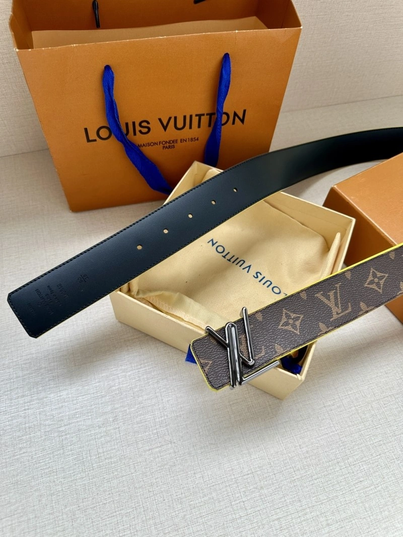 Louis Vuitton Belts EasyMatch 300622