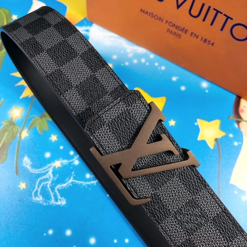 Lightweight Louis Vuitton Belts 300596