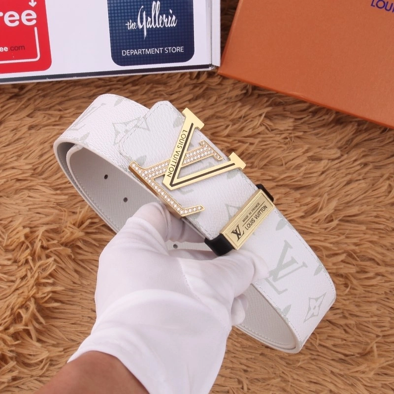 Versatile Louis Vuitton Belts 300578