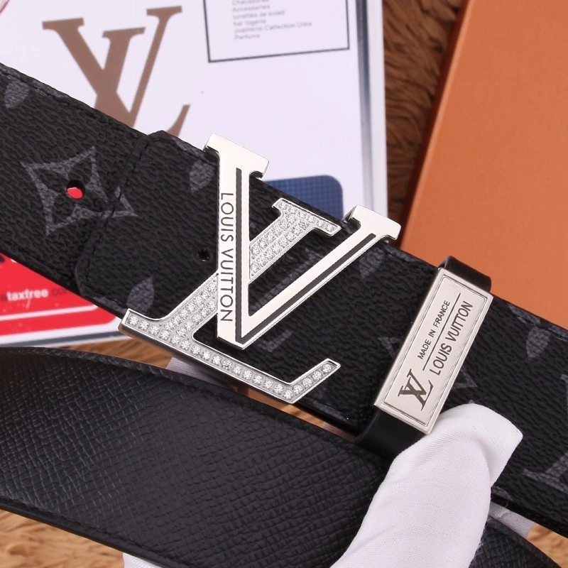 Practical Louis Vuitton Belts 300569