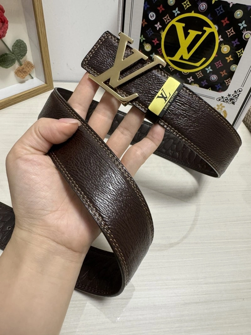 Unique Louis Vuitton Belts 300521