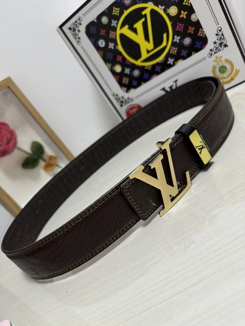 Unique Louis Vuitton Belts 300521