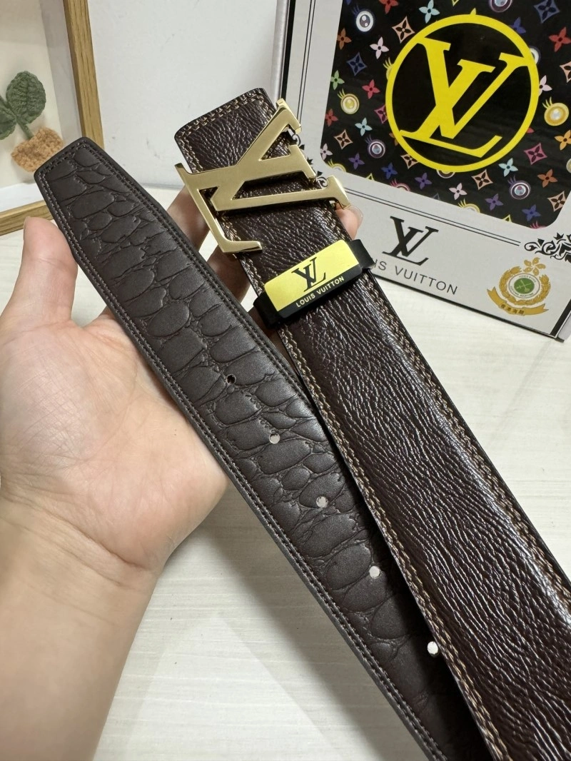 Unique Louis Vuitton Belts 300521