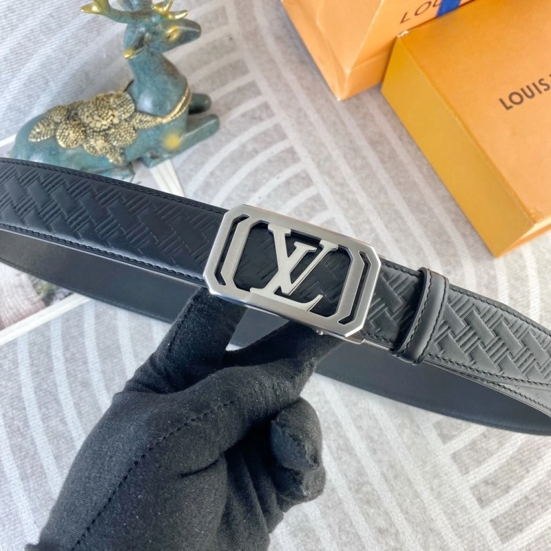 Practical Louis Vuitton Belts 300520