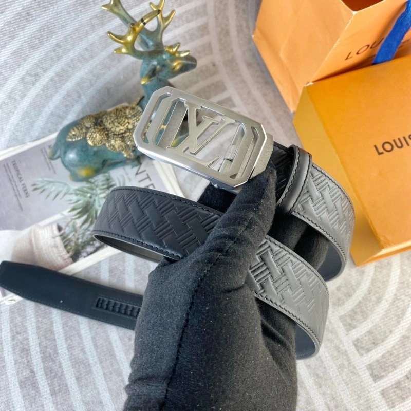 Practical Louis Vuitton Belts 300520