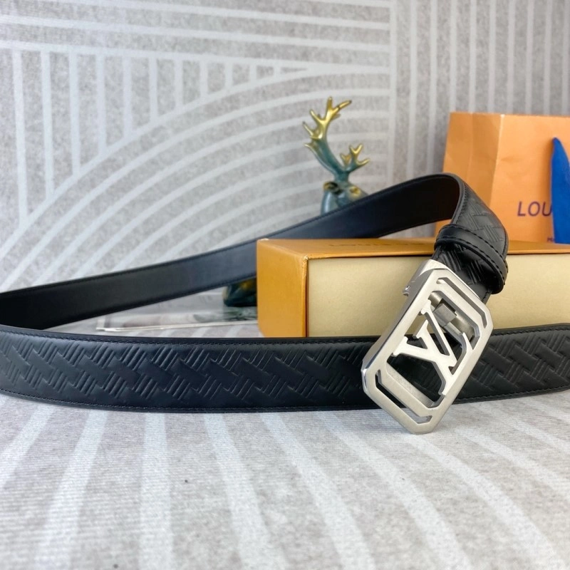 Practical Louis Vuitton Belts 300520