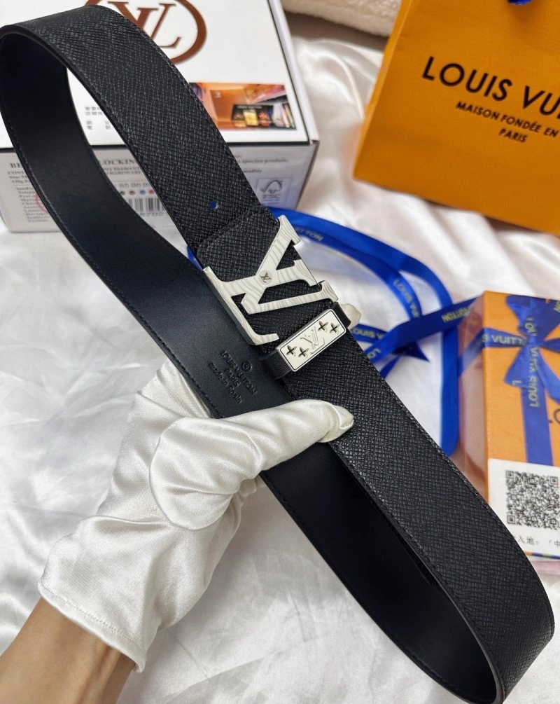 HighQuality Louis Vuitton Belts 300525