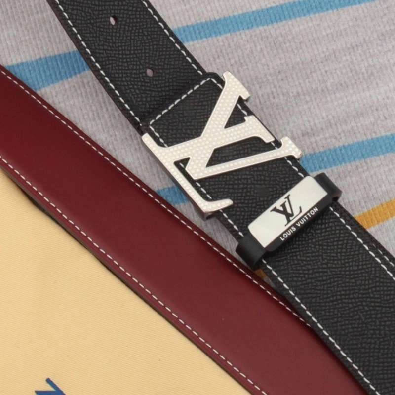 WellDesigned Louis Vuitton Belts 300494
