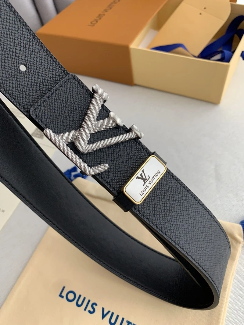 Unisex Louis Vuitton Belts 300506