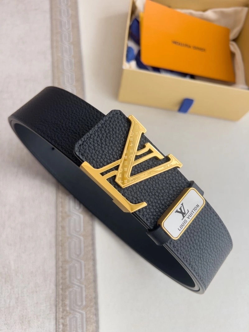 SmoothTexture Louis Vuitton Belts 300504