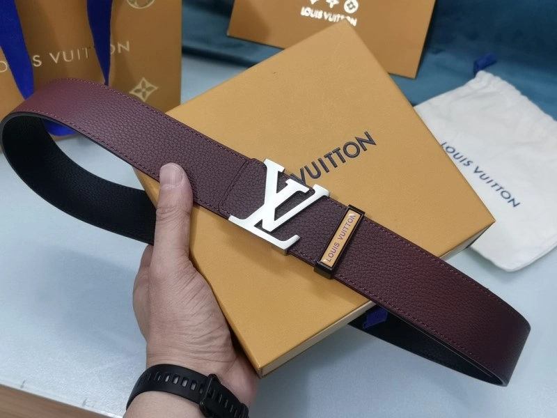 Practical Louis Vuitton Belts 300444