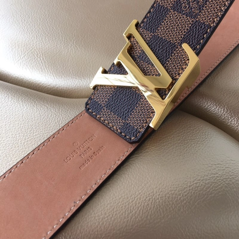 Bold Louis Vuitton Belts 300447