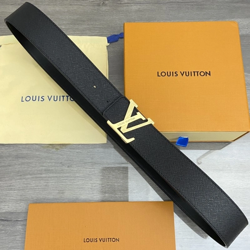 Louis Vuitton Belts Upgraded 300437