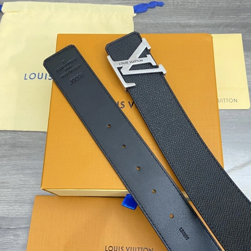 Bright Louis Vuitton Belts 300439