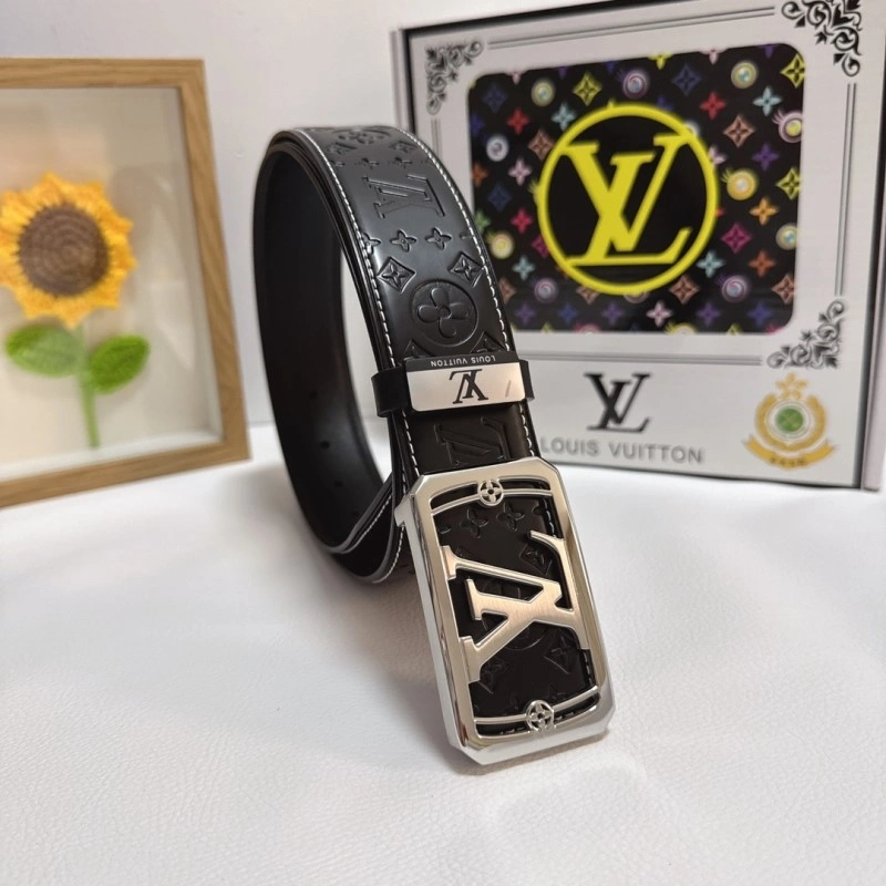 Louis Vuitton Belts Upgraded 300459