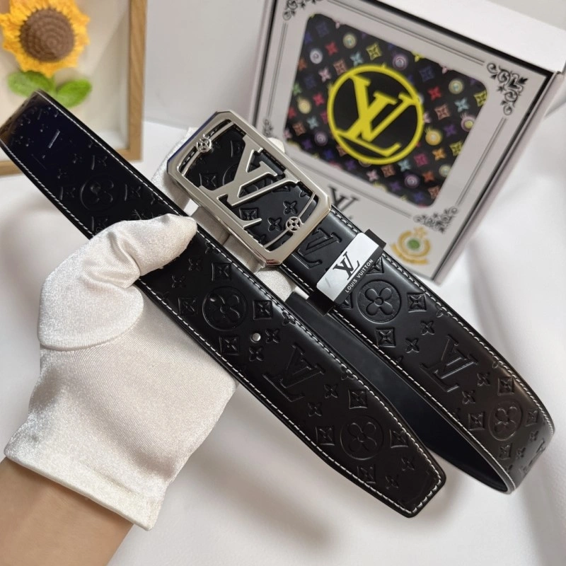 Louis Vuitton Belts Upgraded 300459