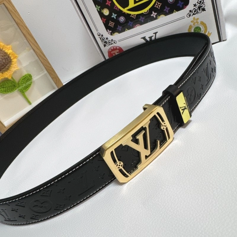 Lightweight Louis Vuitton Belts 300452