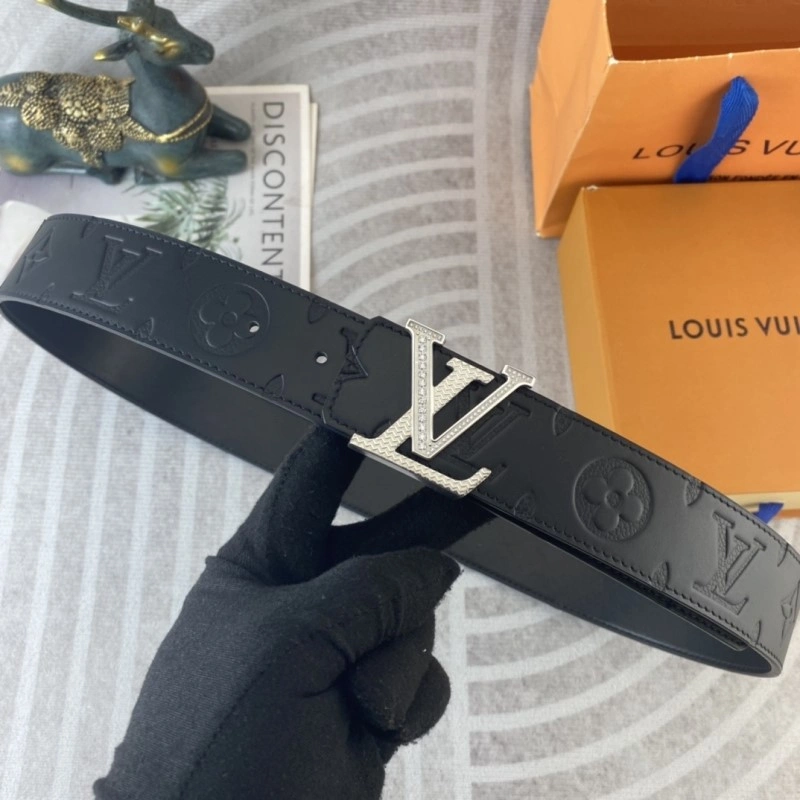Louis Vuitton Belts Breathable 300468