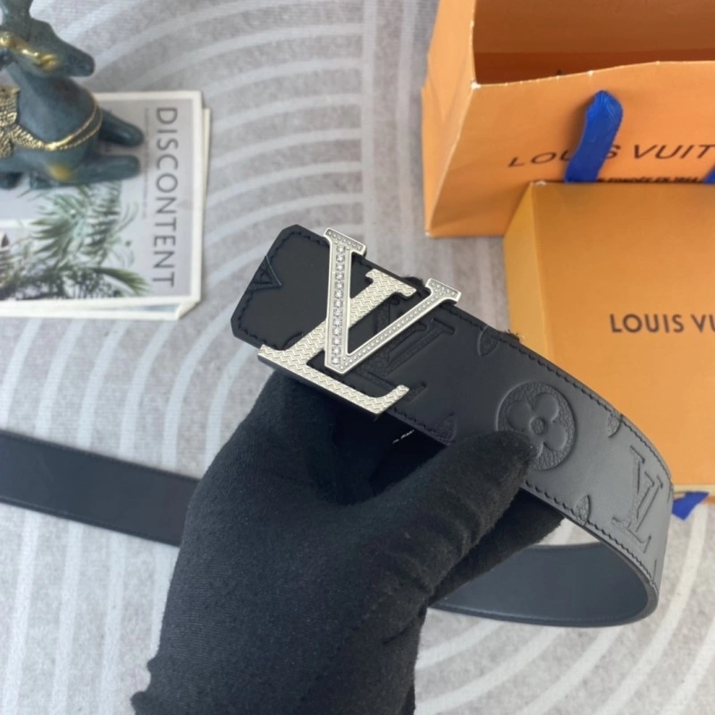 Louis Vuitton Belts Breathable 300468
