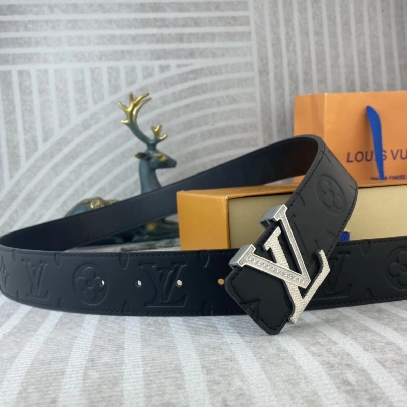 Louis Vuitton Belts Breathable 300468