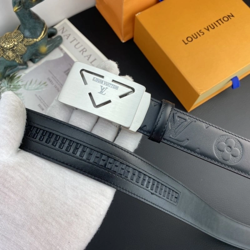 Modern Louis Vuitton Belts 300417