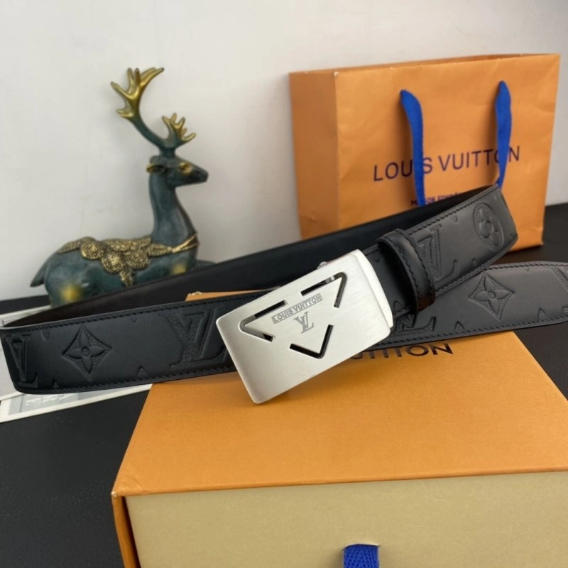 Modern Louis Vuitton Belts 300417