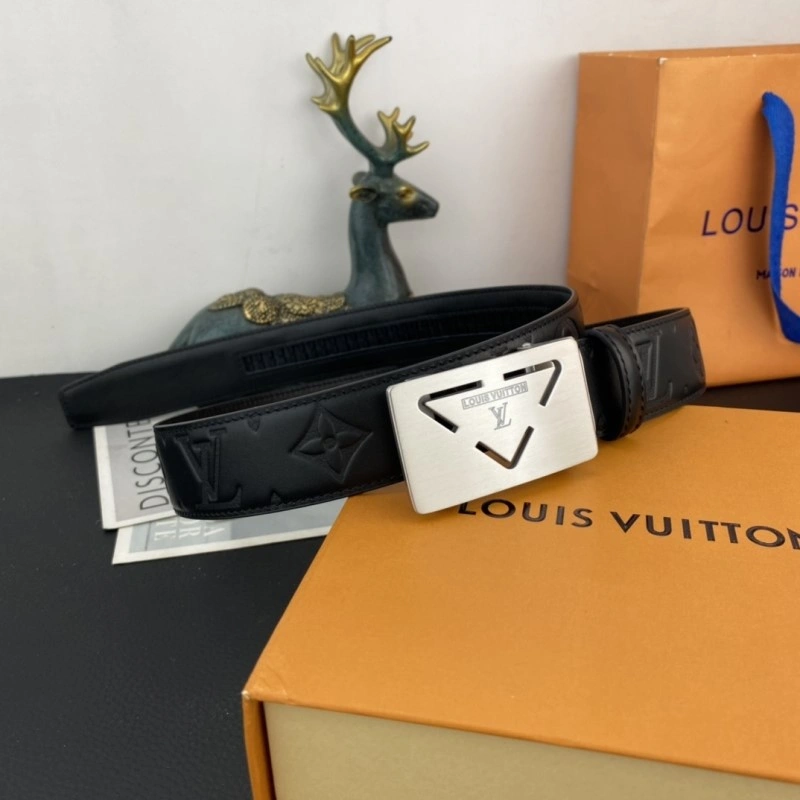Modern Louis Vuitton Belts 300417