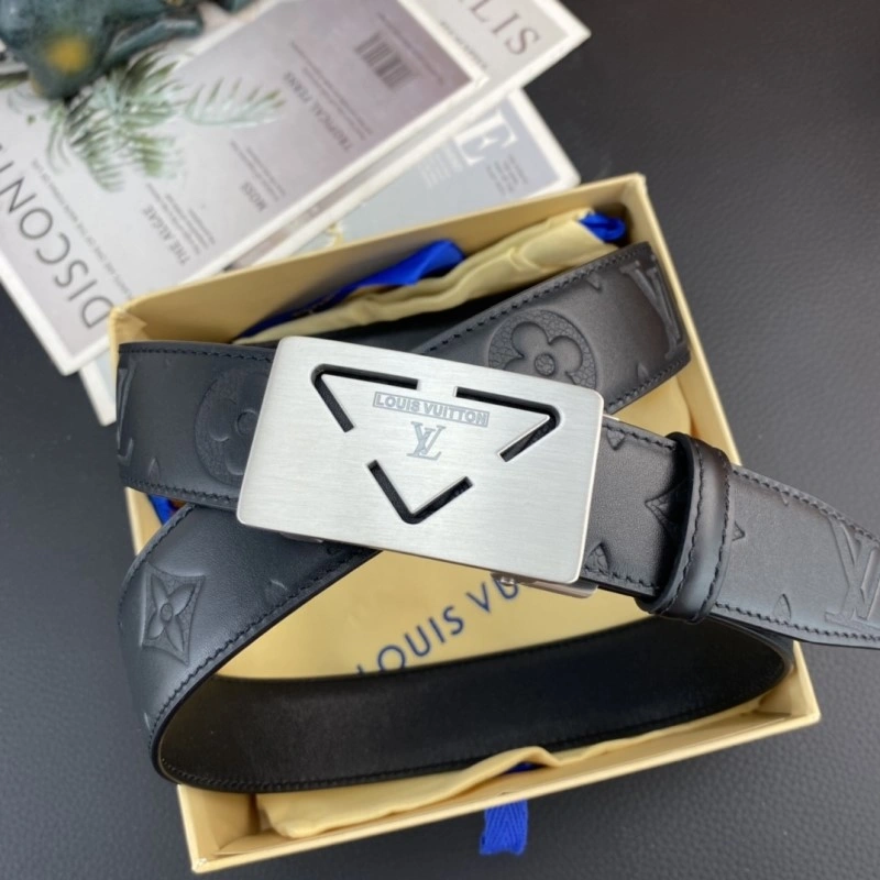 Modern Louis Vuitton Belts 300417