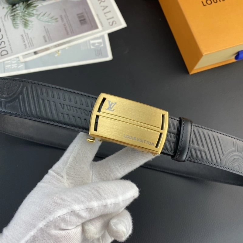 Minimalist Louis Vuitton Belts 300430