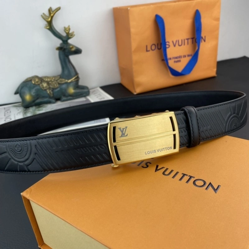 Minimalist Louis Vuitton Belts 300430
