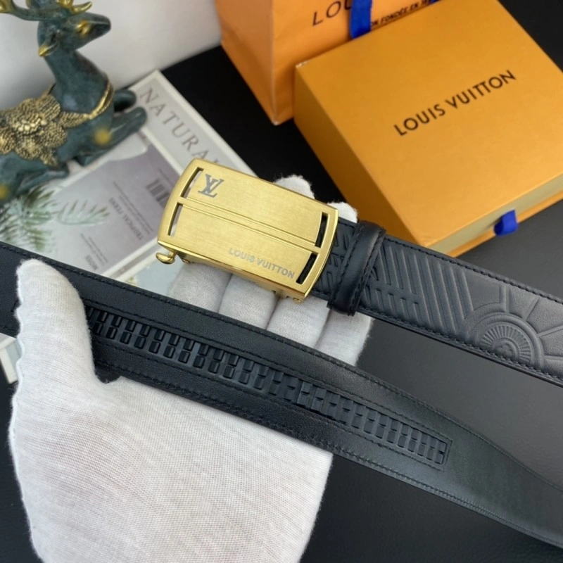 Minimalist Louis Vuitton Belts 300430
