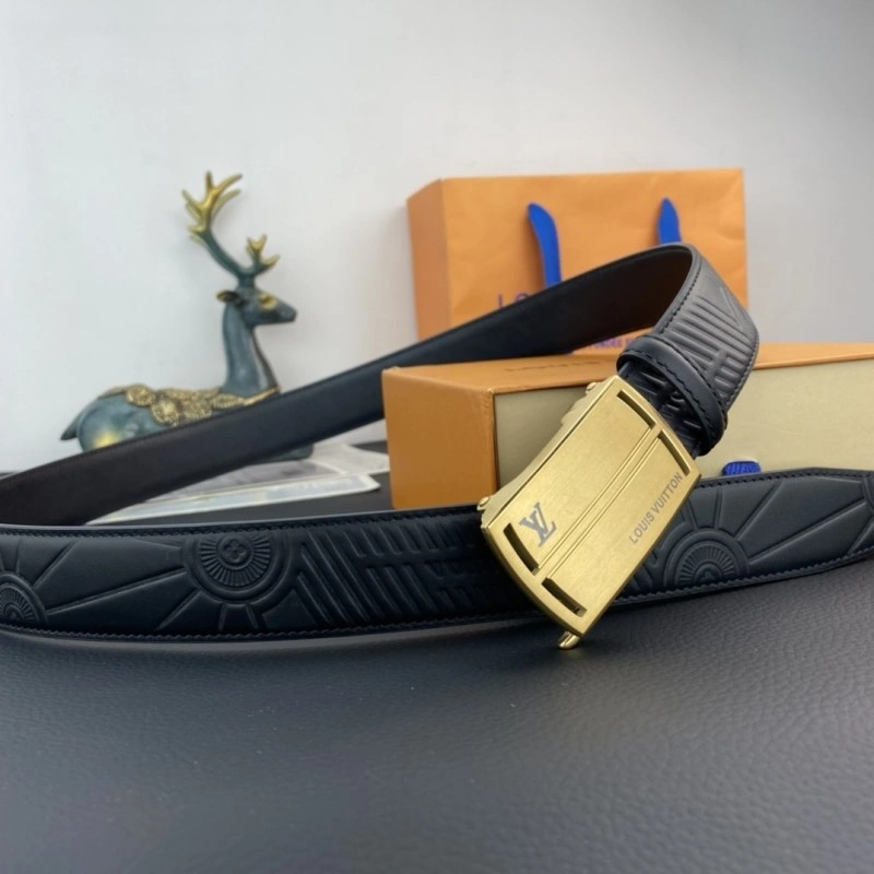 Minimalist Louis Vuitton Belts 300430