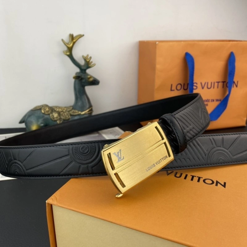 Minimalist Louis Vuitton Belts 300430