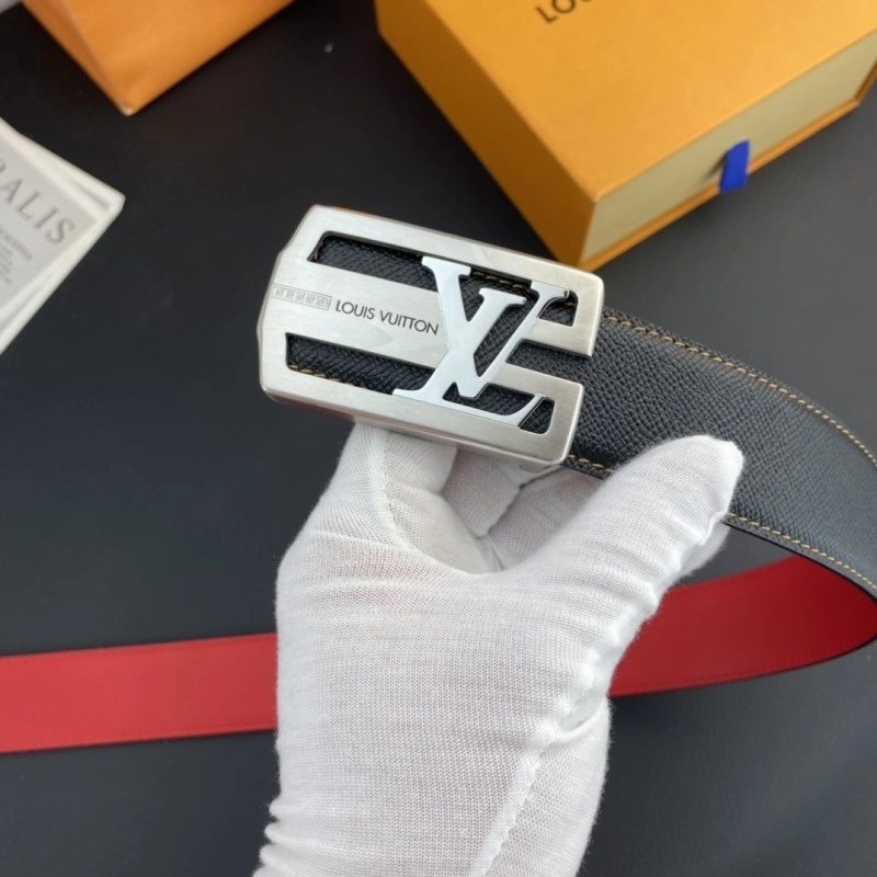 Refined Louis Vuitton Belts 300428