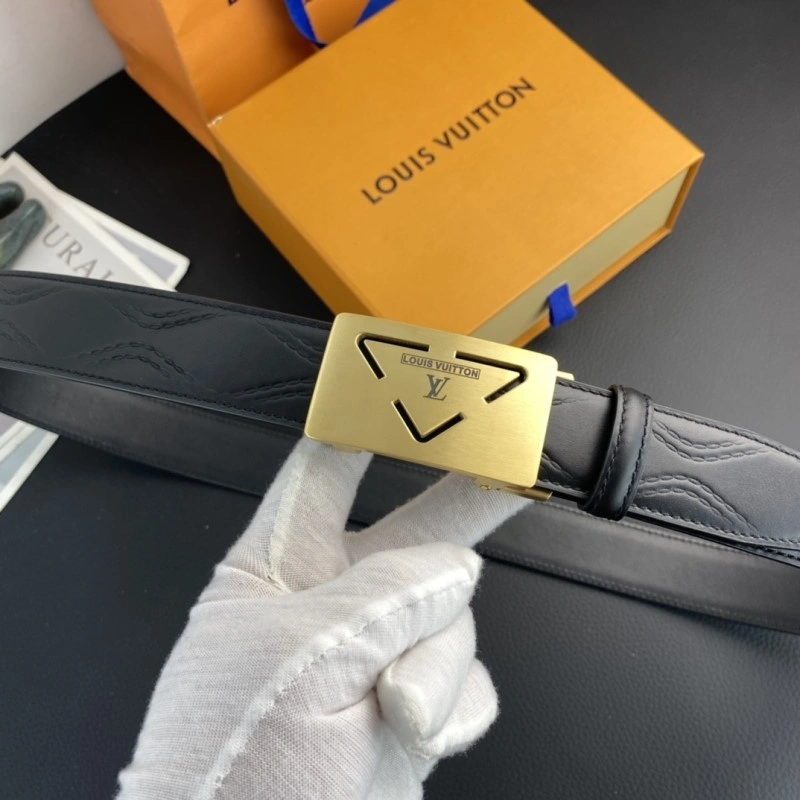 Unique Louis Vuitton Belts 300409