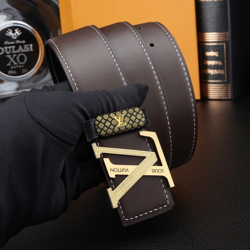 Lightweight Louis Vuitton Belts 300407
