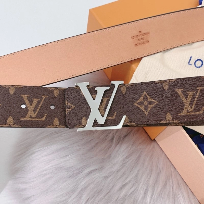 Louis Vuitton Belts Durable 300422