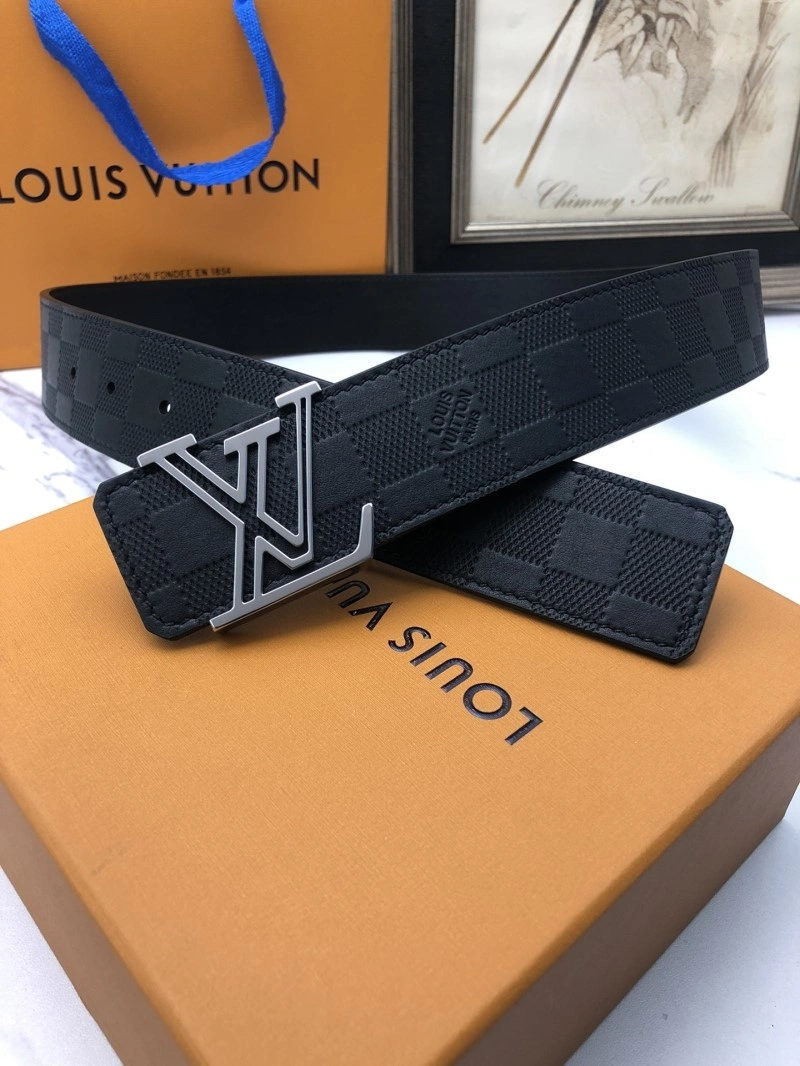 Bright Louis Vuitton Belts 300390